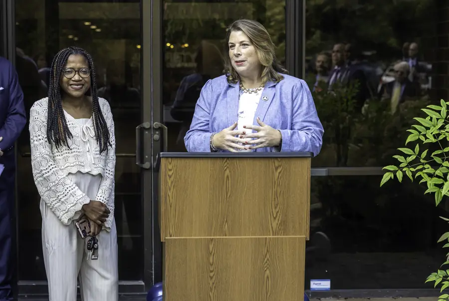 Jaclyn V., Evesham at podium